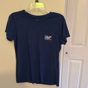 Vineyard vines, blue T-shirt